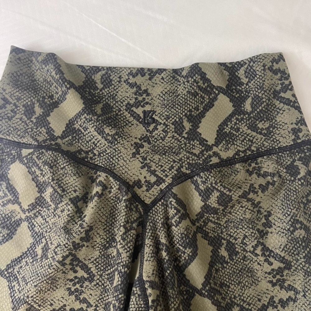 Snakeskin Buffbunny Leggings